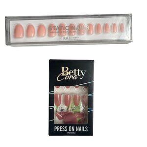 Press On Nail Sets | Static Nais Round Shape Jetsetter & Betty Cora Jelly Nude